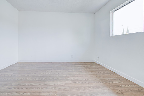 1350 W 88th St Interior-082