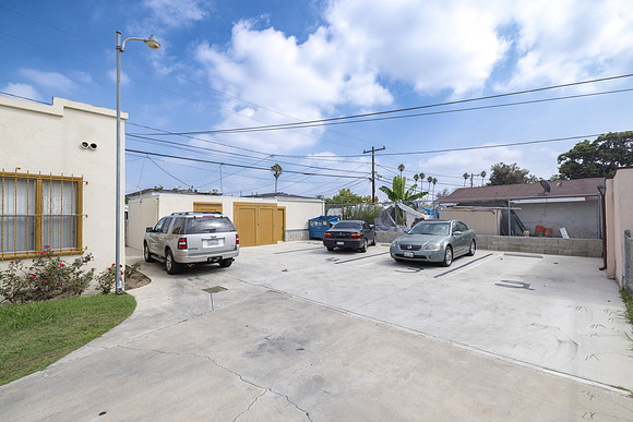 1237 W 93rd St Exterior-010