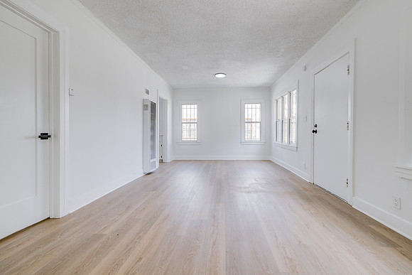 1237 W 93rd St Interior-003