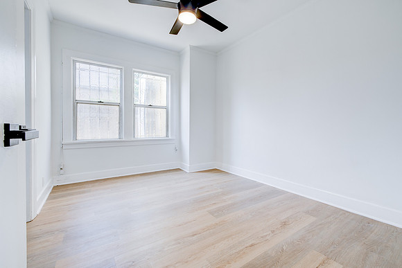 1237 W 93rd St Interior-025