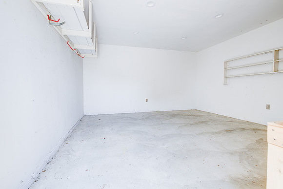 1237 W 93rd St Interior-035