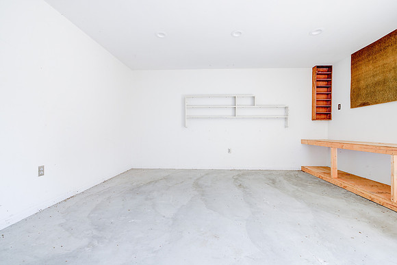 1237 W 93rd St Interior-036