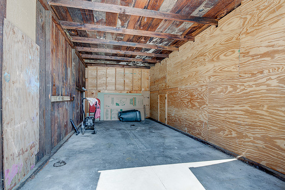 1237 W 93rd St Interior-040