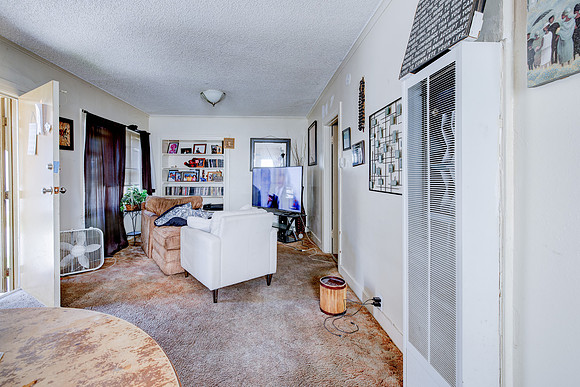 1237 W 93rd St Interior-054