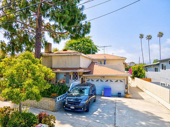 627 Grant St Drone-001
