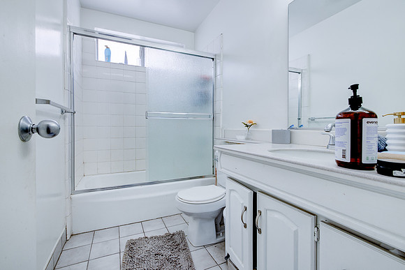 3729 Glendon Ave Interior-052