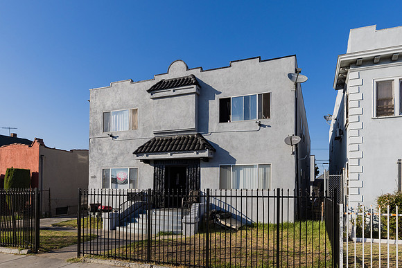 187 W 41st St Exterior-008