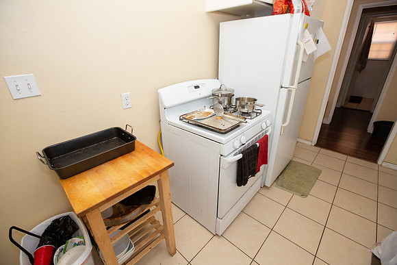 532 S Flower St-56