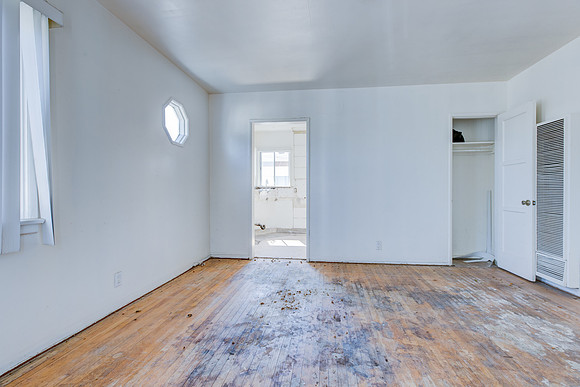 7835 S Normandie Ave-038
