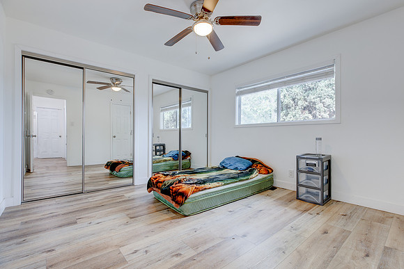 1720 Cerritos Ave-010