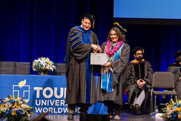 Grad Photographer Long Beach Ca-119