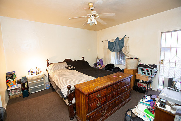 532 S Flower St-135