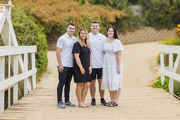 Family Photos Crystal Cove Newport Beach -009