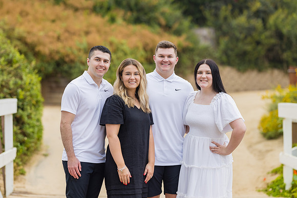 Family Photos Crystal Cove Newport Beach -012