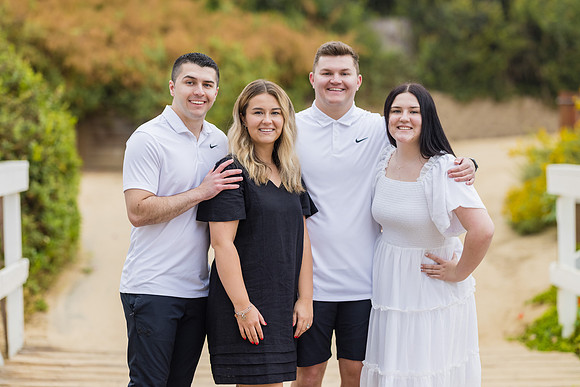 Family Photos Crystal Cove Newport Beach -014