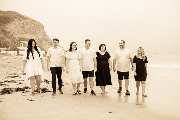 Family Photos Crystal Cove Newport Beach -053
