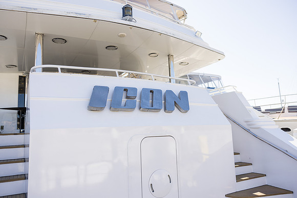 Icon Yacht Sunset Wedding Newport Beach Ca-009