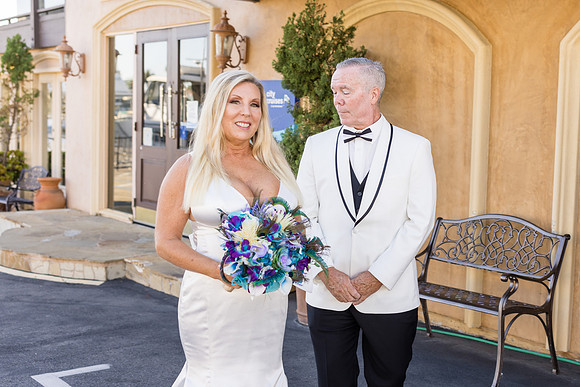 Icon Yacht Sunset Wedding Newport Beach Ca-066