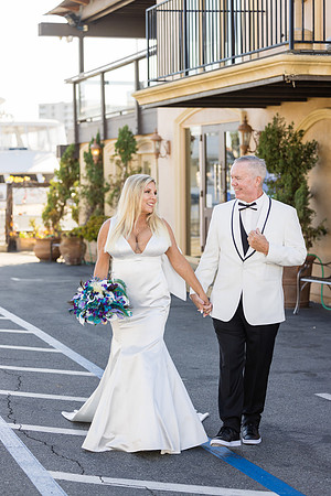 Icon Yacht Sunset Wedding Newport Beach Ca-098