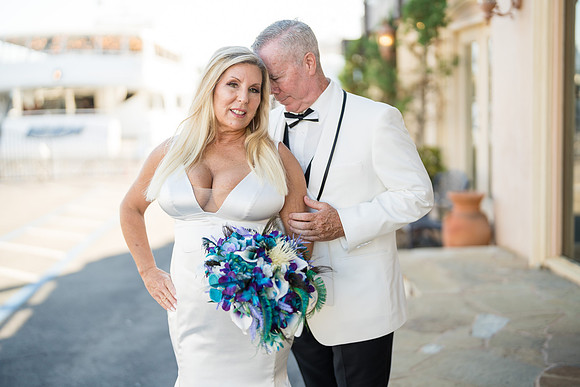 Icon Yacht Sunset Wedding Newport Beach Ca-115
