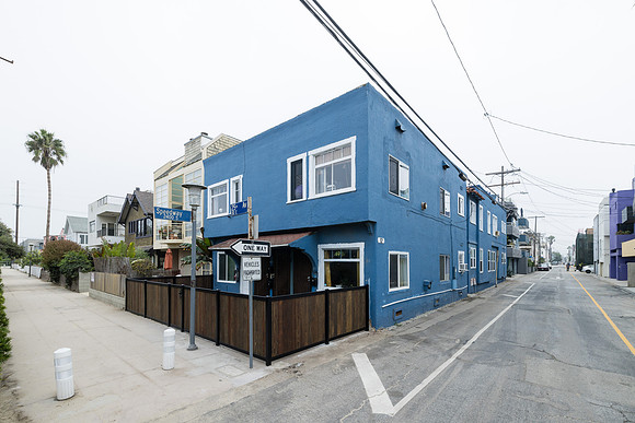 12 25th Place Exterior-004