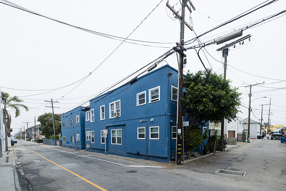 12 25th Place Exterior-010