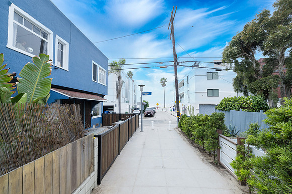 12 25th Place Exterior-012