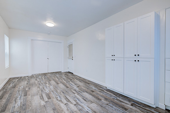 12 25th Place Interior-008