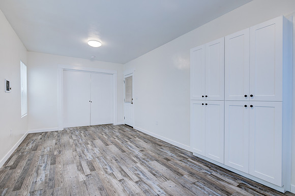 12 25th Place Interior-007