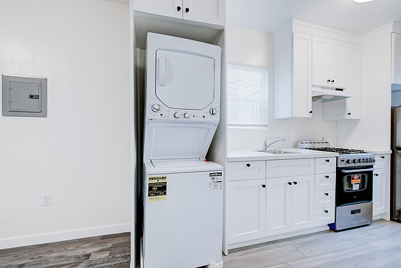 12 25th Place Interior-017