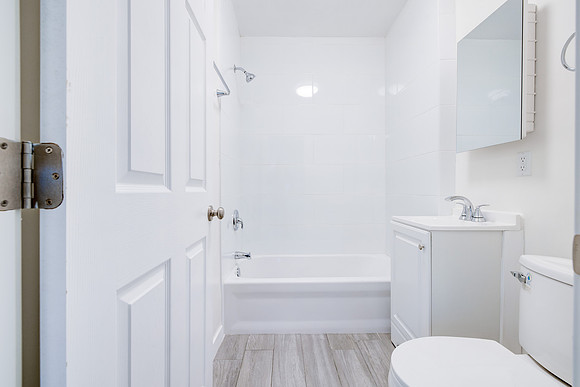 12 25th Place Interior-026