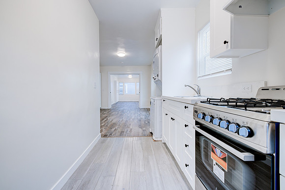 12 25th Place Interior-024