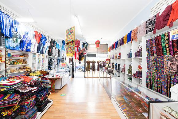 694 S Burlington Ave Interior-065
