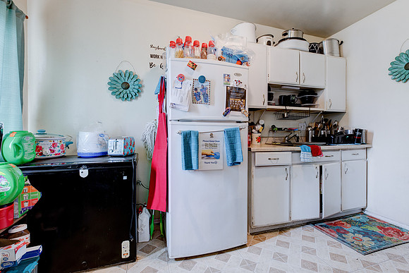 1343 W 96th St-002
