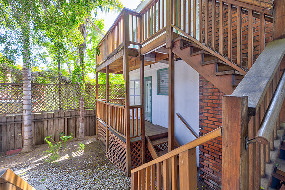 2639 Highland Ave Santa Monica Exterior-008
