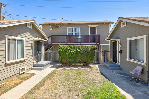 812 Myrtle Ave Exterior-023