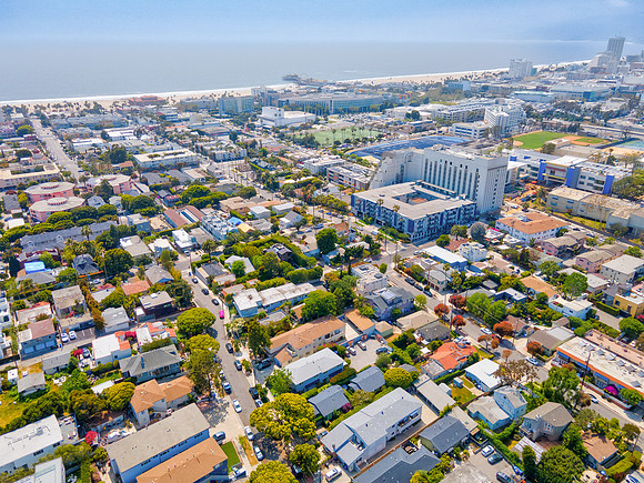 627 Grant St Drone-021