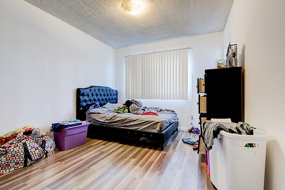 1343 W 96th St-036