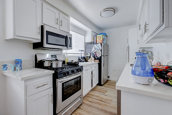 1720 Cerritos Ave-021