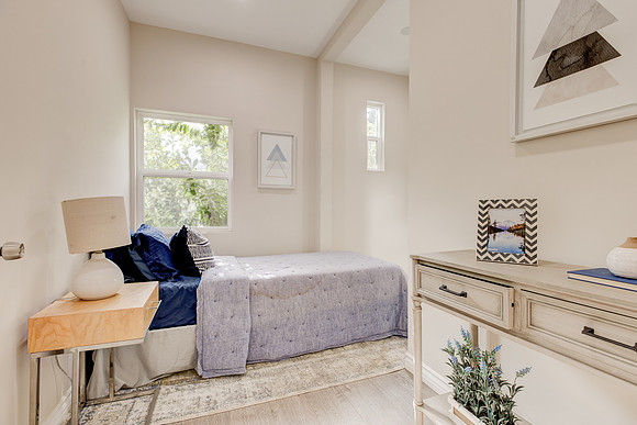 229 Columbia Pl-009