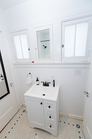 2126 Santa Ynez St-10