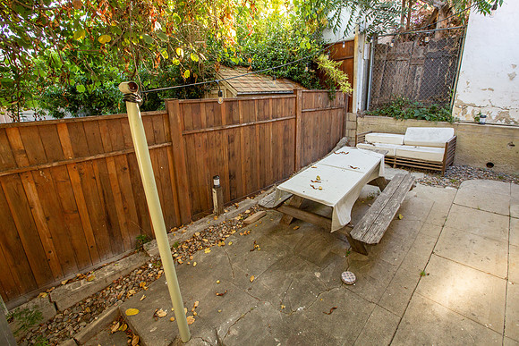 2126 Santa Ynez St-55