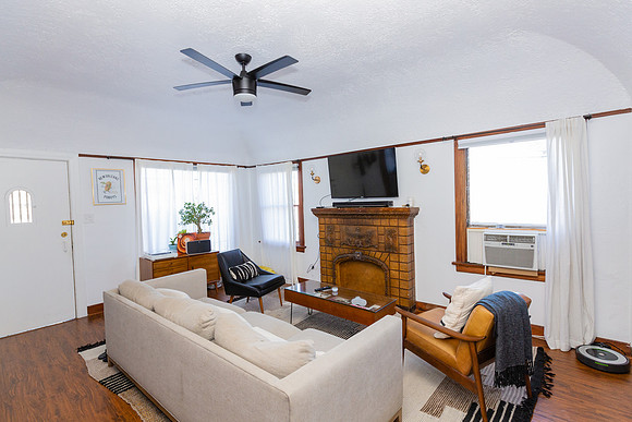2126 Santa Ynez St-33