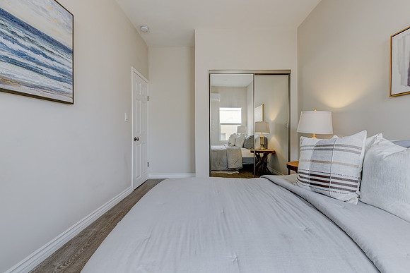 229 Columbia Pl-036