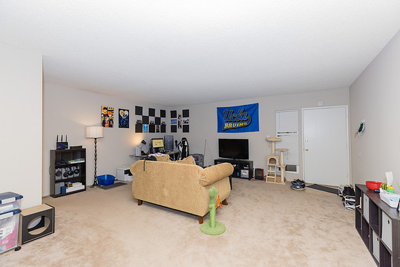 3520 Elm Ave-024