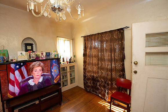532 S Flower St-112