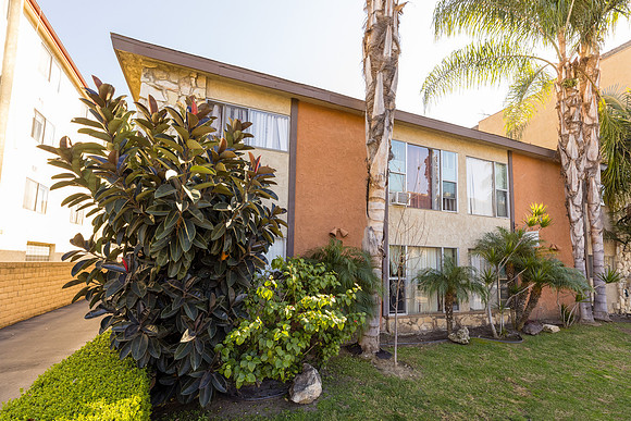 3520 Elm Ave-001