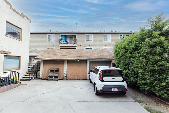 751 St Louis Ave-007