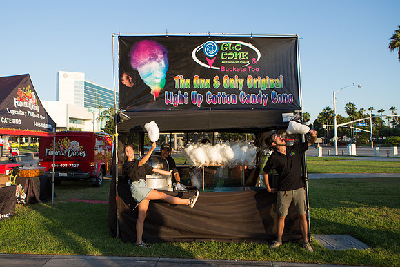 Light The Night Pike Outlets-7