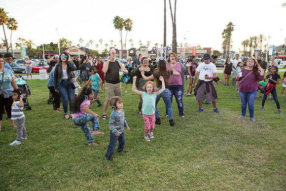 Light The Night Pike Outlets-50